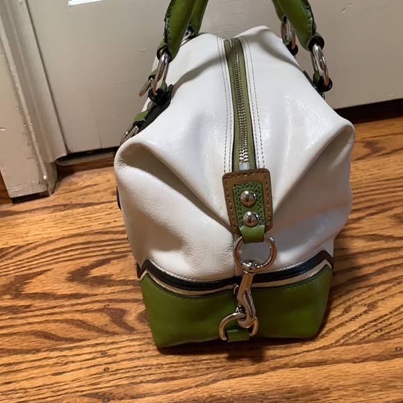 Rare Authentic Coach Handbag! - Picture 7 of 12